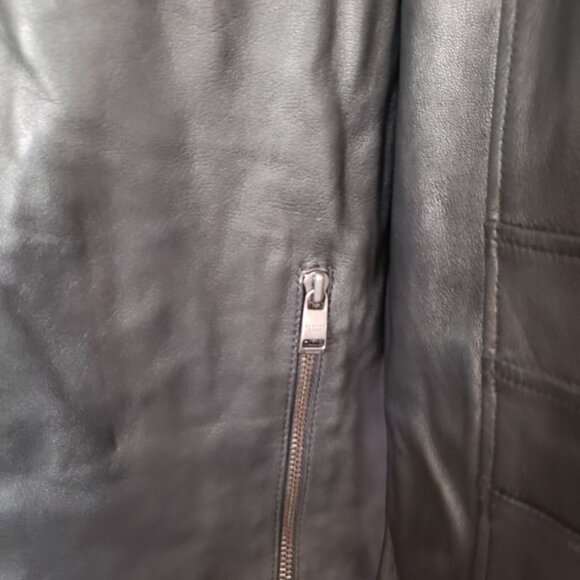 Andrew Marc sleek leather jacket - Picture 3 of 5